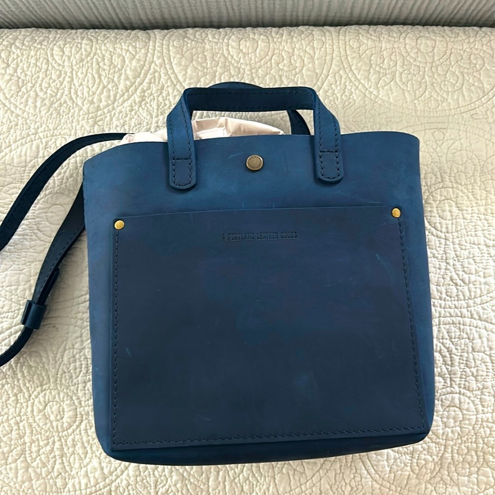 Portland Leather Tote with crossbody strap